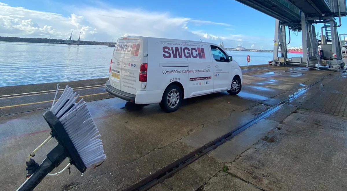 Top Industrial Floor Cleaning Southampton Trusted & Professional Services - Van